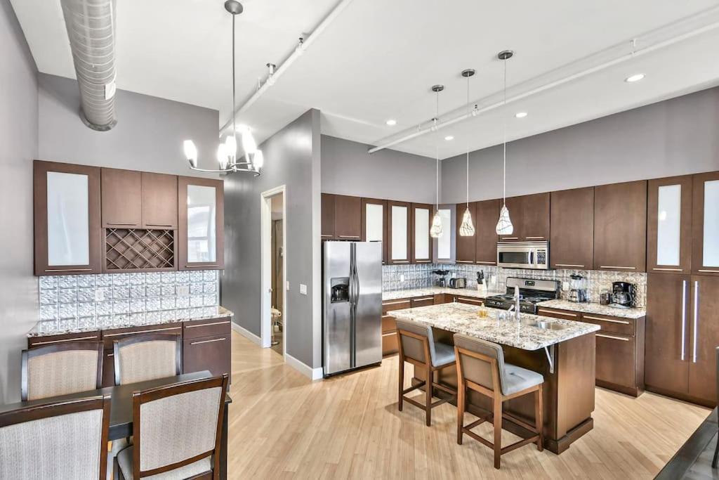 Lovely 2-Bedroom Unit In Springfriend Спрингфилд Экстерьер фото